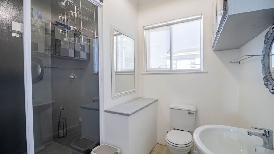 4 Bedroom Property for Sale in Yzerfontein Western Cape